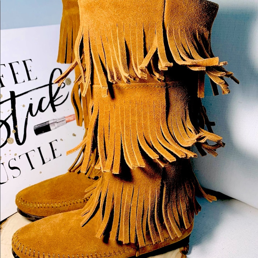 Minnetonka 3 Layer Fringe Suede Boho Sz 6M Boots - Picture 15 of 15